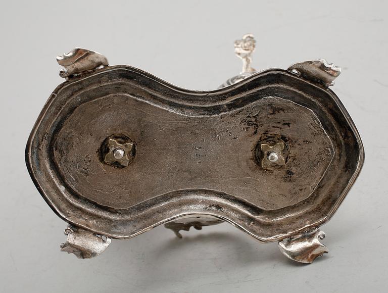 SURTOUT, nysilver, rokokostil, sekelskiftet 1900.