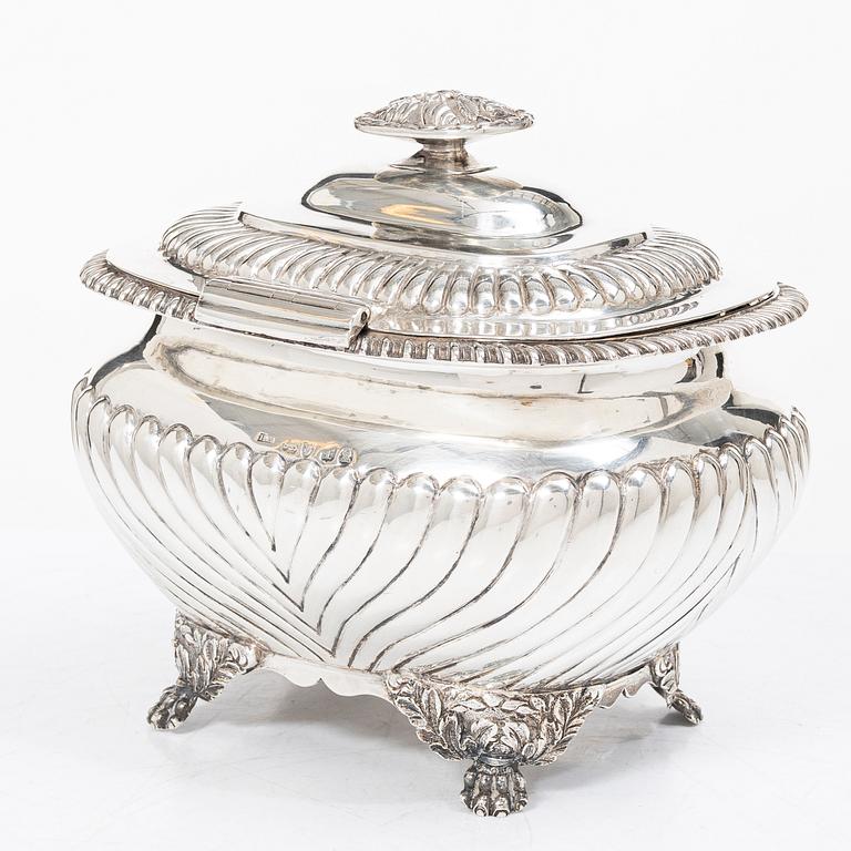 Hyam Hyams, skrin med lock, silver, London, England 1821-1822.