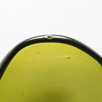 Alvar Aalto, three '3900-37-39-40' plates signed Alvar Aalto Iittala -56.