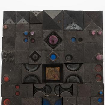 Rut Bryk, relief, keramik, signerad Rut Bryk.