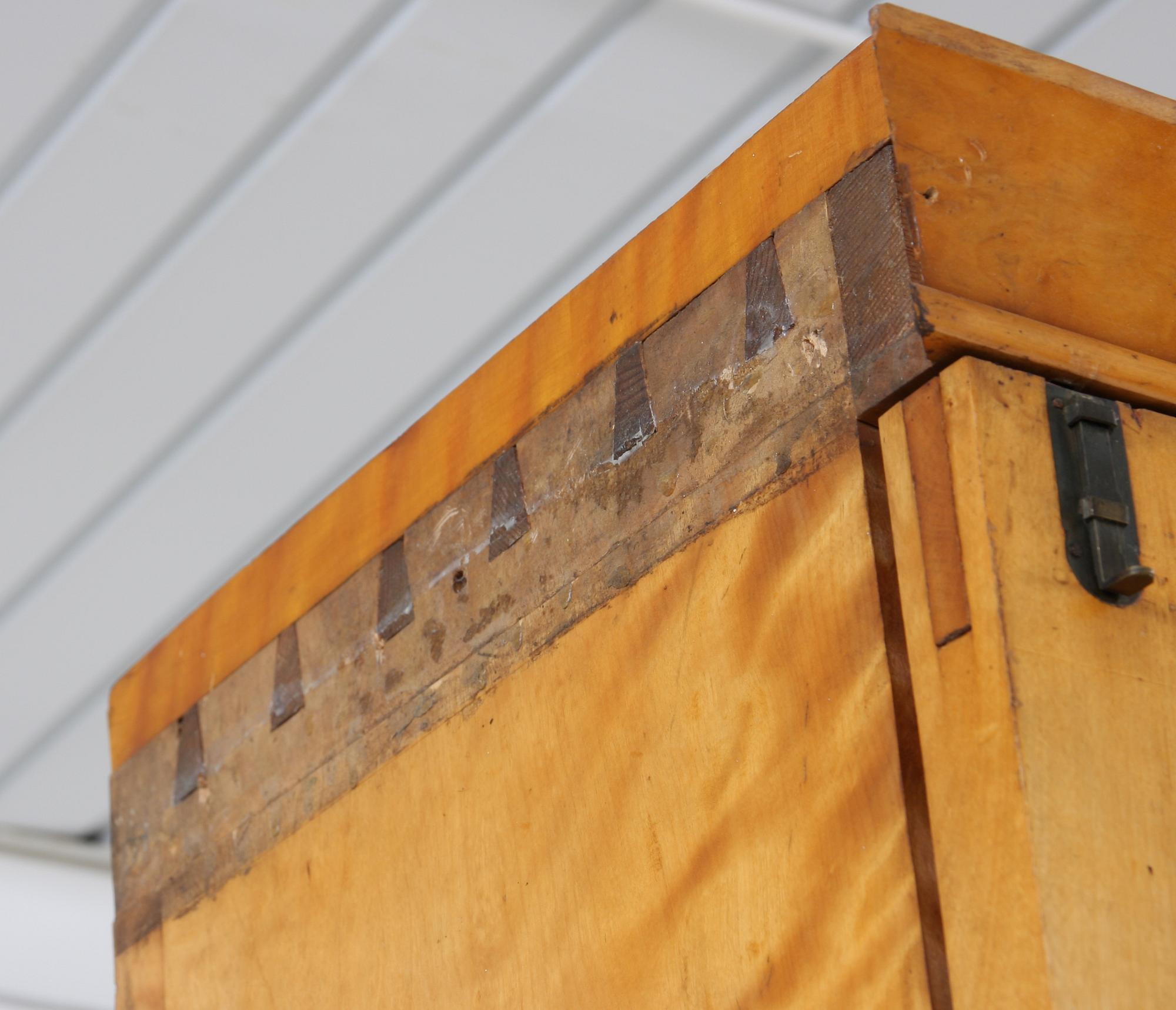 BOKSKÅP, 1800-talets första hälft.