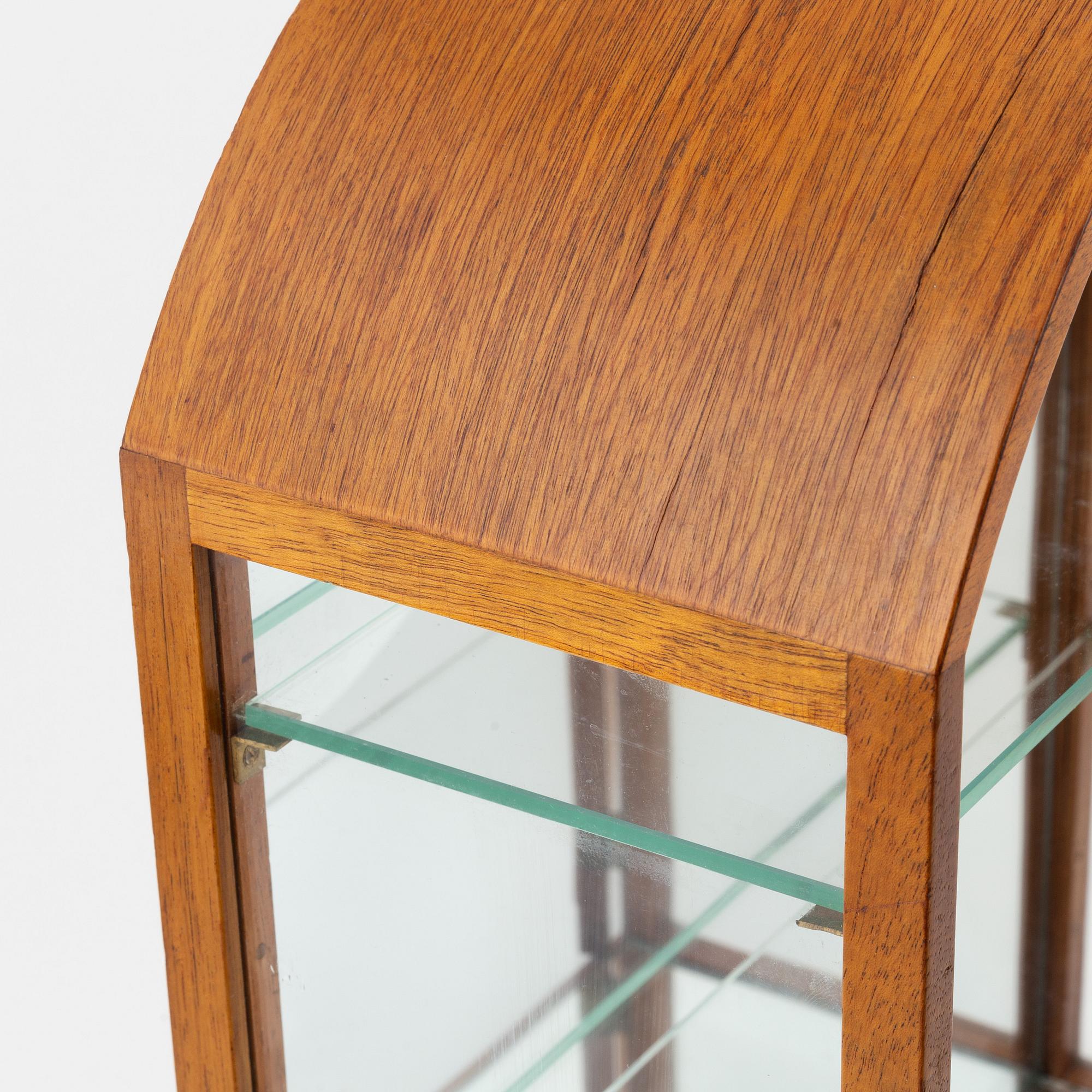 Josef Frank, a model 2070 mahogany table display cabinet from Firma Svenskt Tenn, produced prior to 1985.