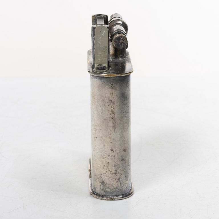 Dunhill, lighter.