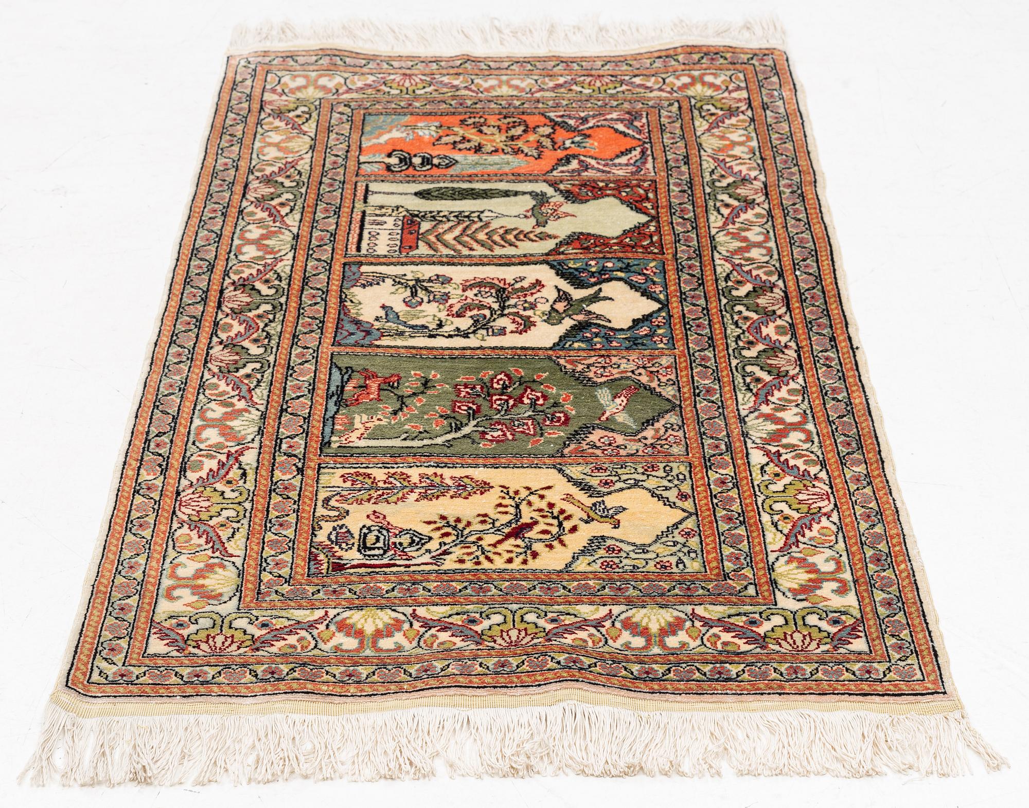 Matta, Kayseri silke, ca 110 x 63 cm.