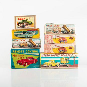 SSS Shoji Toys, among other things, toy cars, 8 pieces, Japan, around the 1950s.