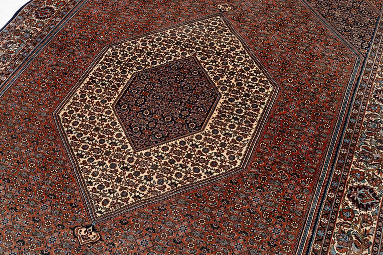 A Bidjar carpet a. 305 x 201 cm.