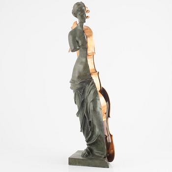 Arman (Armand Pierre Fernandez), "Venus et violoncelle".