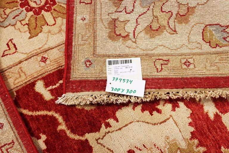 A Ziglar Soltani carpet, c. 300 x 300 cm.