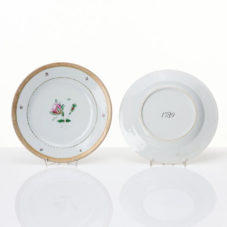 A set of eigth famille rose dinner plates, Qing dynasty, Qianlong, dated 1789.