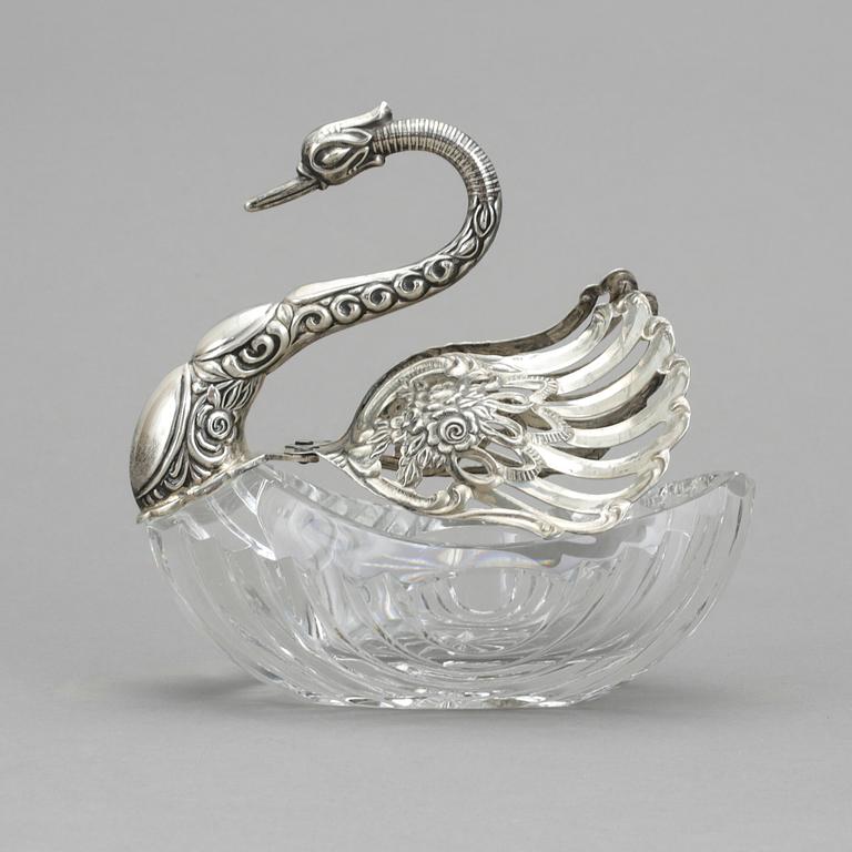 SKÅL MED SILVERMONTERING, svenska importstämplar, 1900-talets andra hälft.