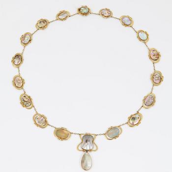 A NECKLACE.