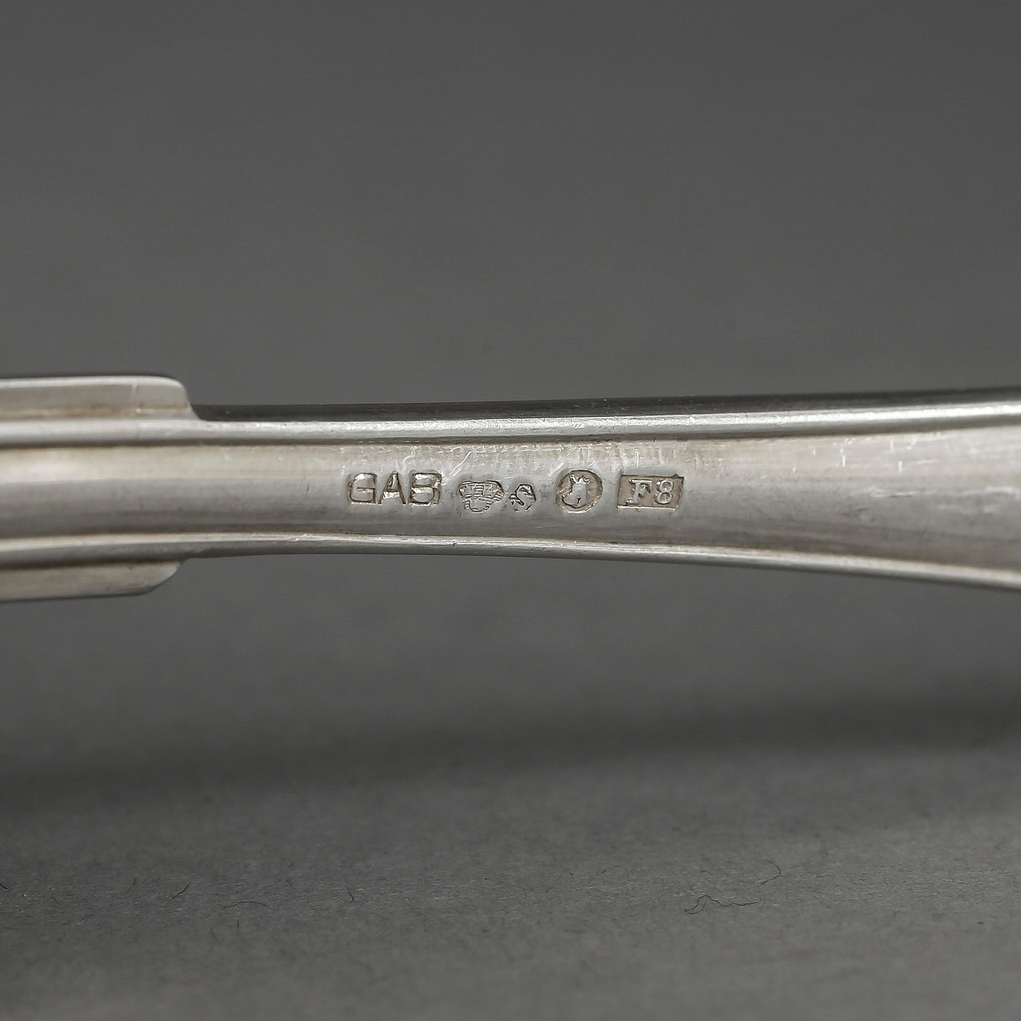 SERVISDELAR, 21 stycken, silver, "Svensk spets", bla GAB, Stockholm, 1932. Vikt ca 106g.