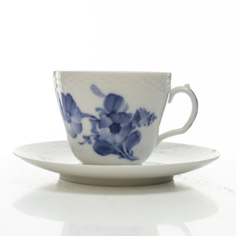 An 85-piece "Blå Blomst' porcelain dinner and cofee service, Royal Copenhagen, Denmark.
