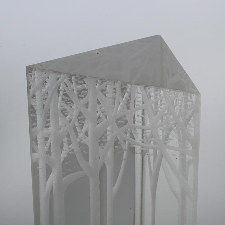 VICKE LINDSRAND, glas, objekt, "Prisma", Kosta, signerad, 1960-tal.