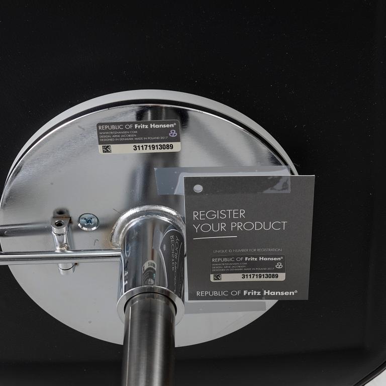 Arne Jacobsen, Office chair, model 3117, 'Serie Seven' Fritz Hansen, 2017.