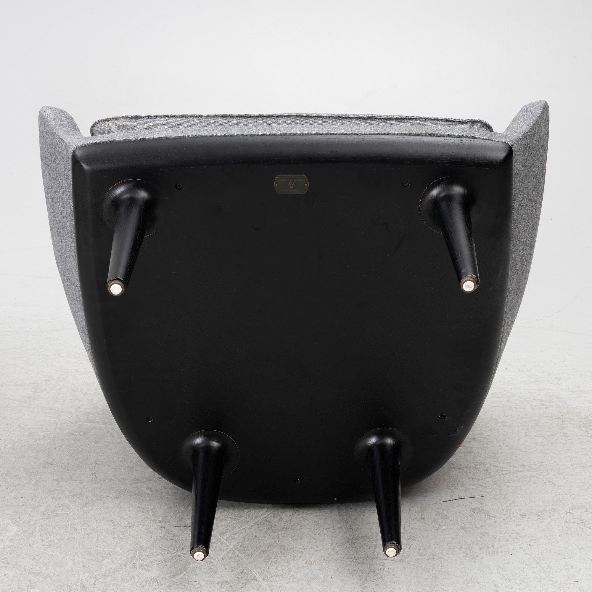 Stellar Works, fåtöljer, 2 st, "Lunar lounge chair", samtida.