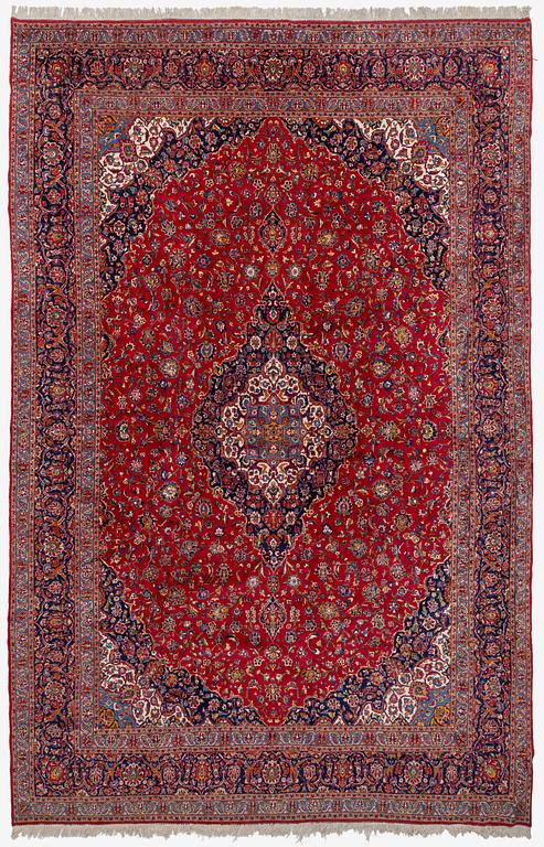 A Keshan carpet, c. 600 x 392 cm.