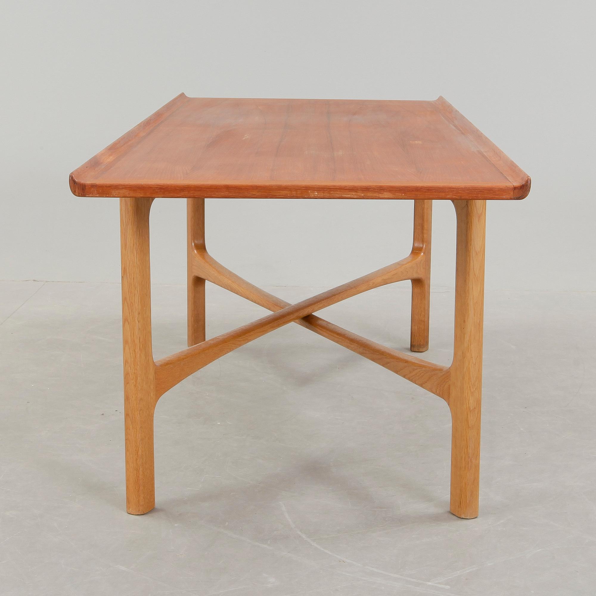 SOFFBORD, Folke Ohlsson, för Bodafors, daterad 1960.