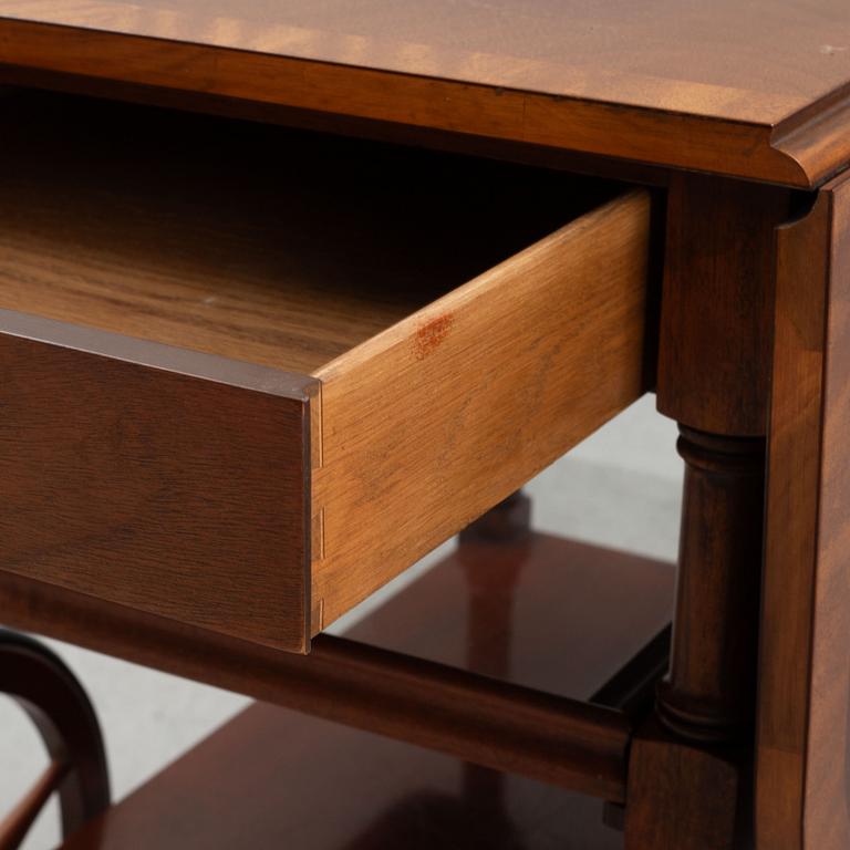 Serveringsvagn, Baker Furniture, 1900-talets senare del.