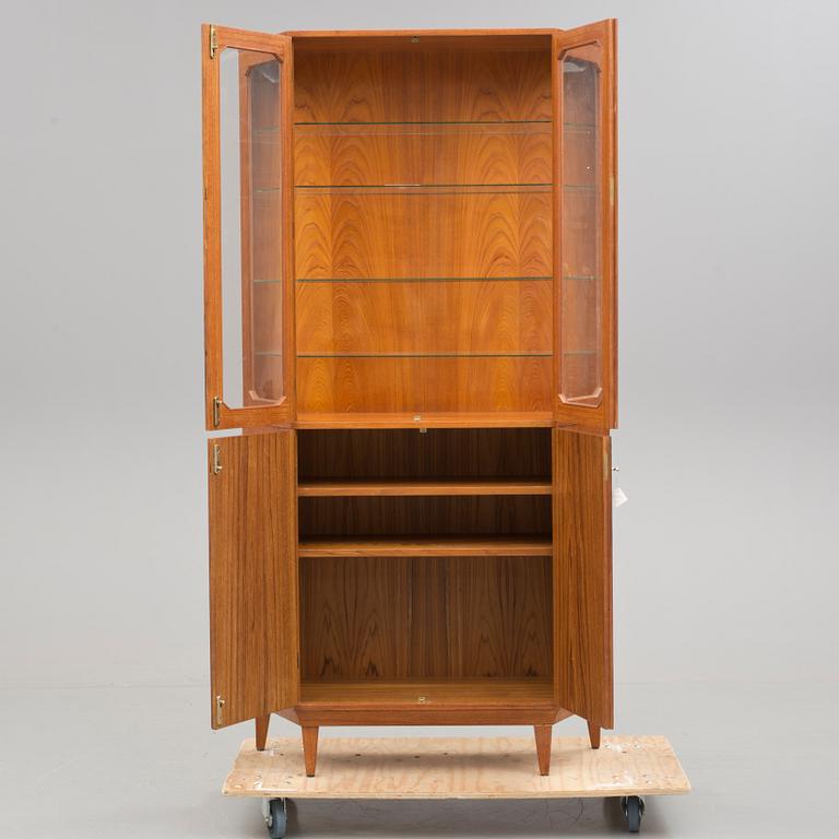 VITRINSKÅP, teak, 1960-/70-tal.