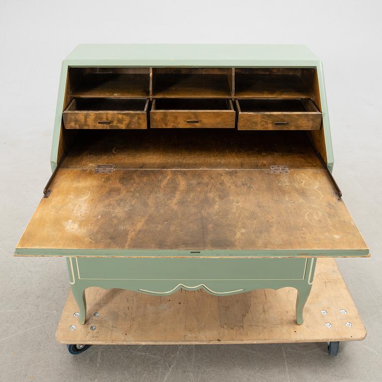 Axel Einar Hjorth, Secretary "Traddis" Nordiska Kompaniet (NK) 1931/32.