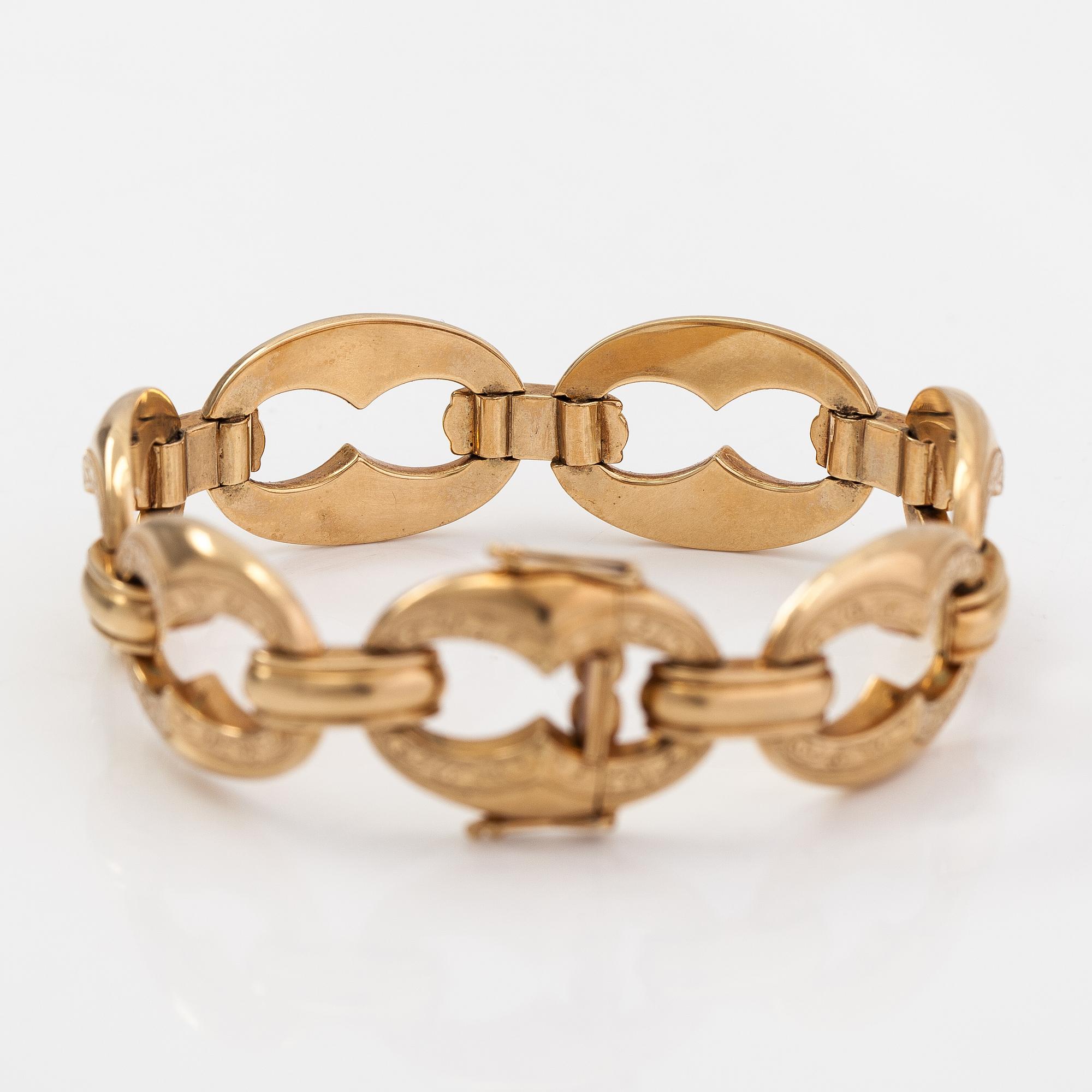 A 14K gold bracelet. Finnish import marks.