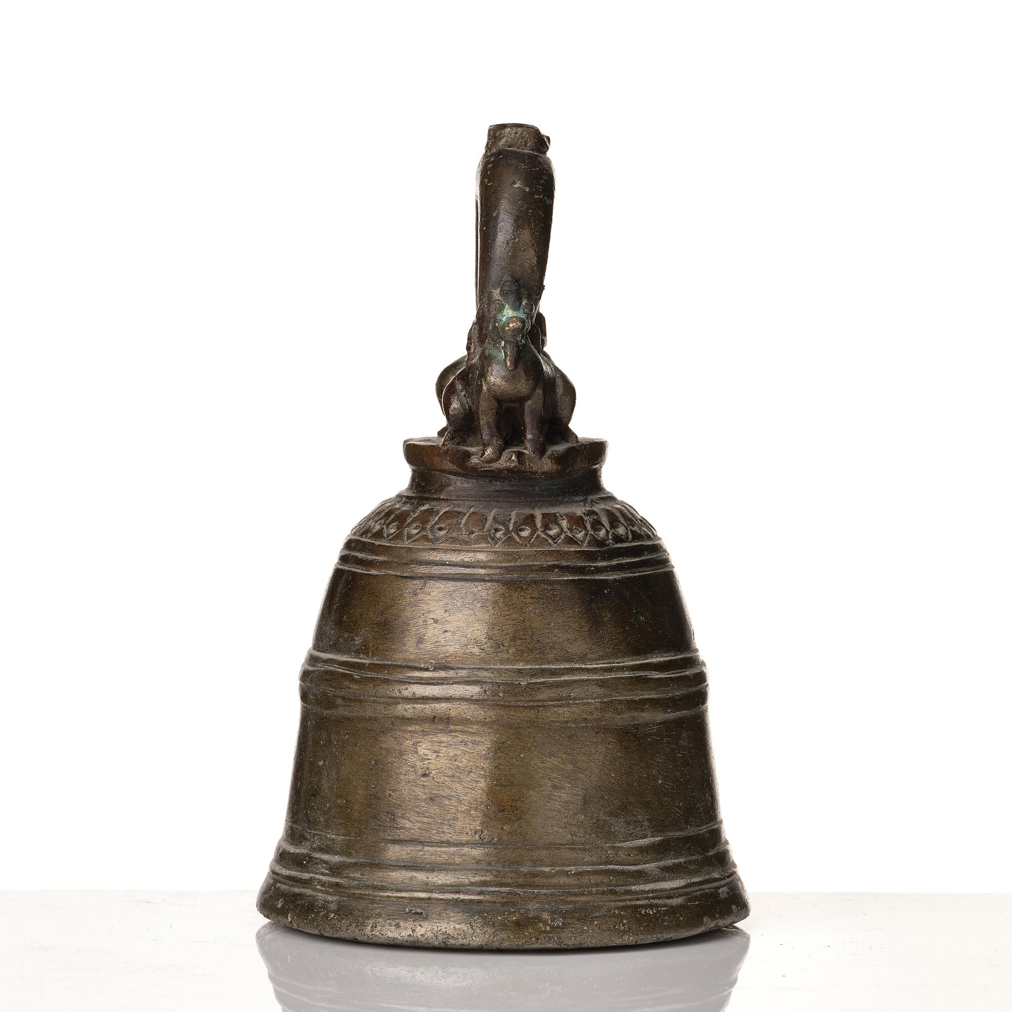Tempelklocka, brons. Tibet, 17/1800-tal.