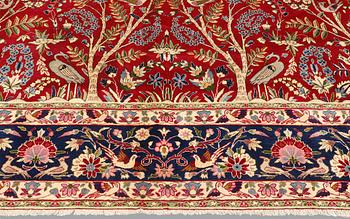 A Yazd carpet, approx. 390 x 295 cm.