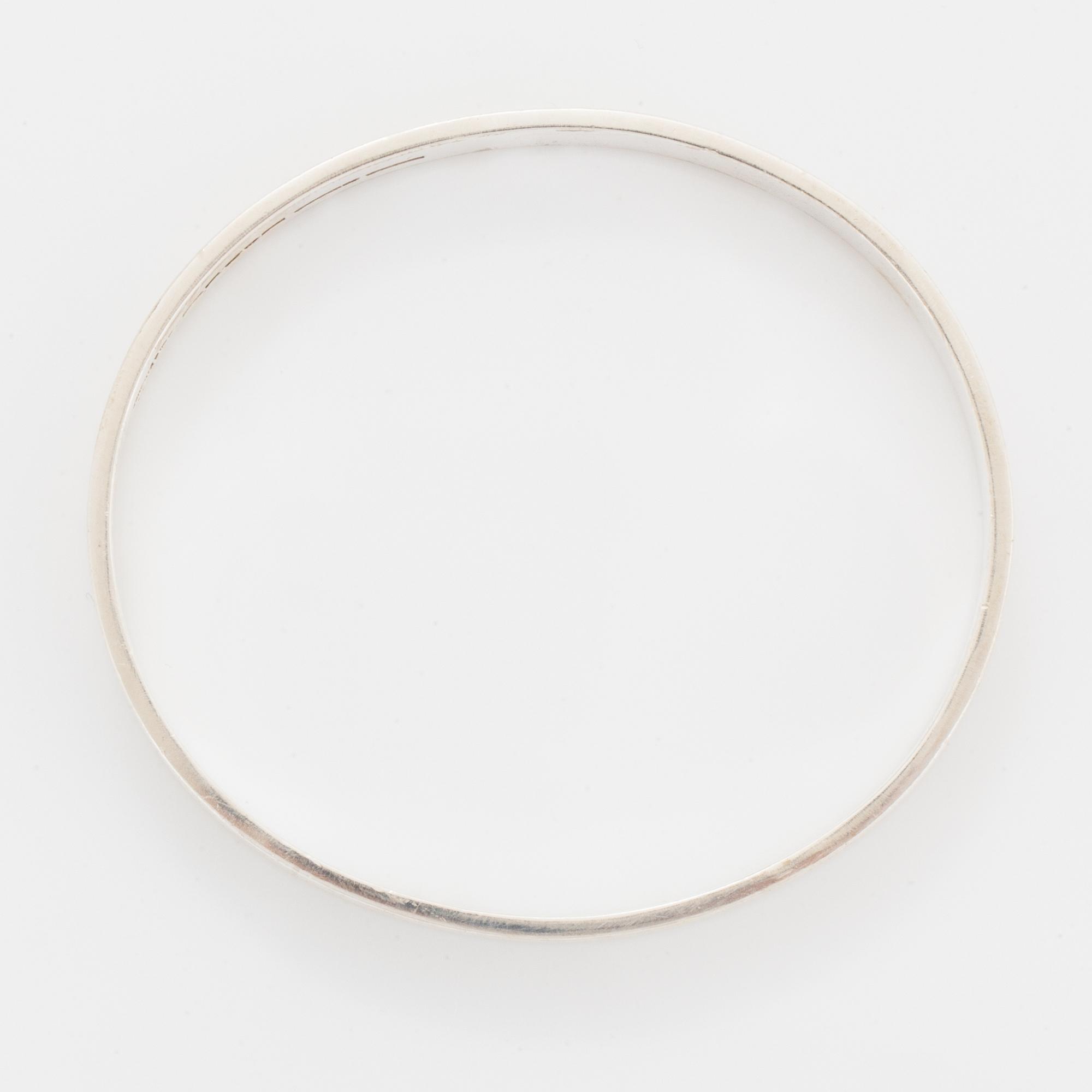 Wiwen Nilsson,  sterling silver bangle, Lund 1964.