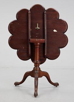 FÄLLBORD / WINE TABLE, pie crust, George III, England, 1700/1800-tal.