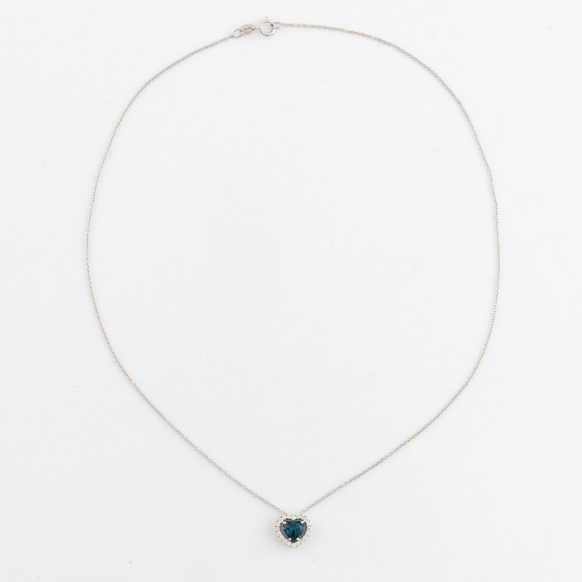 Collier hjärta med blå topas och briljantslipade diamanter.