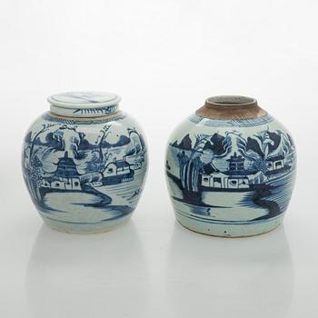 Two blue and white jars, porcelain, 19th century.
