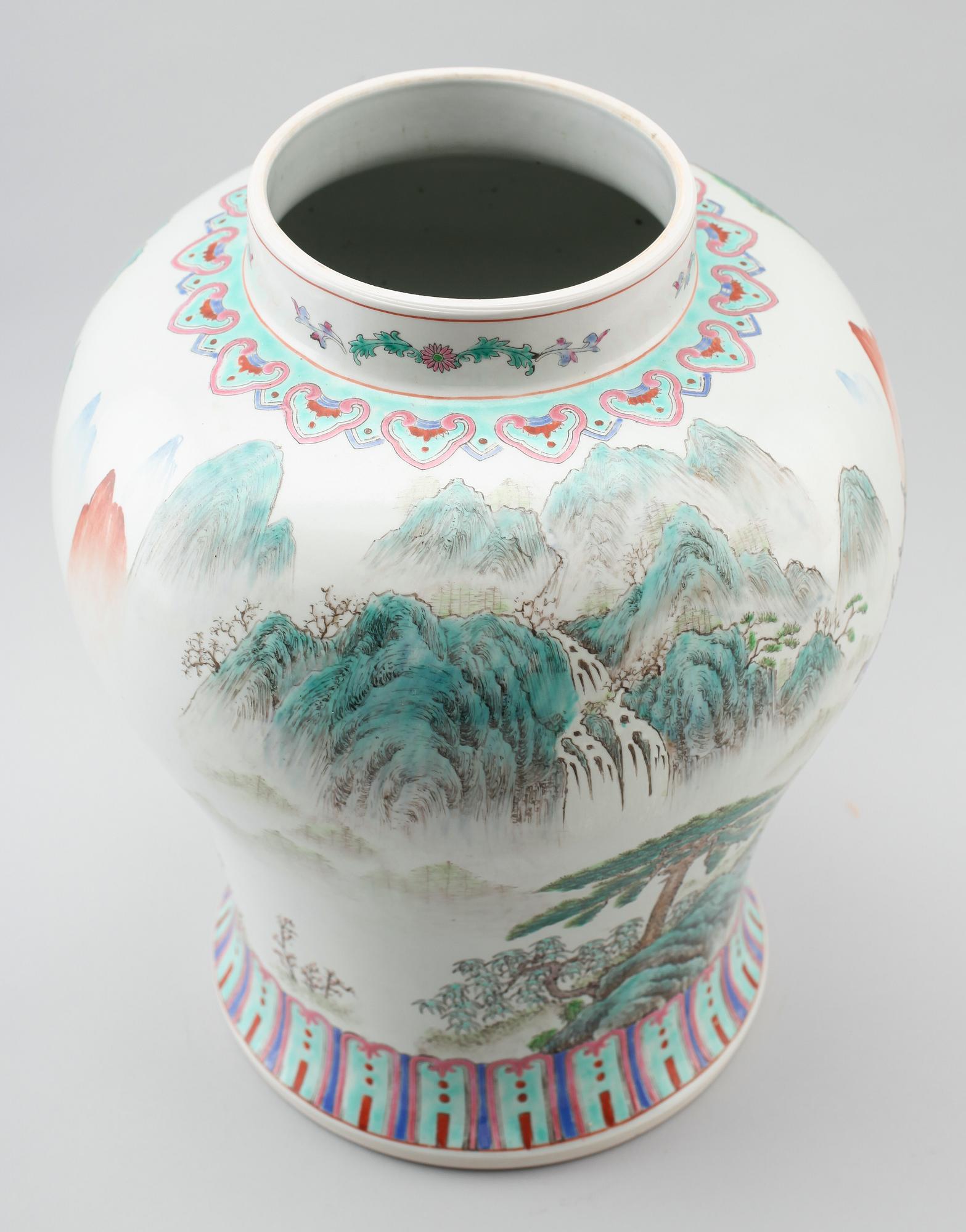 LOCKURNA, porslin, Kina, 1900-/2000-tal.