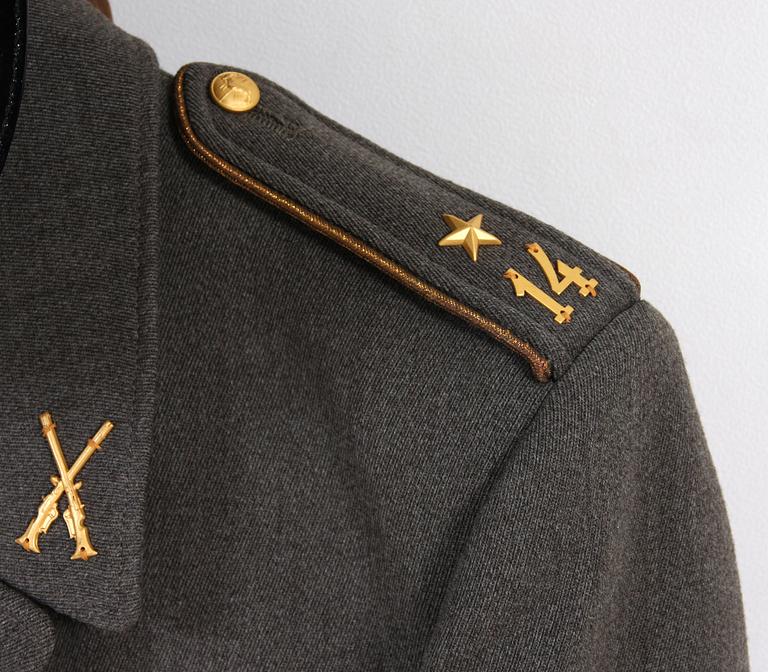 MILITÄRKLÄDER, 7 delar.