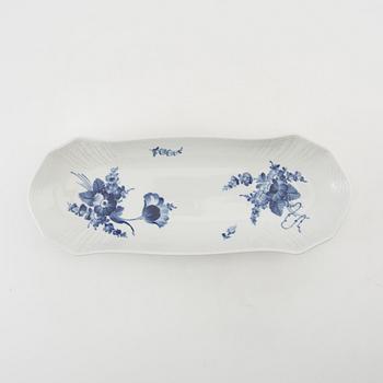 Service approximately 140 pieces "Blue Flower" Royal Copenhagen Denmark 20th century porcelain.