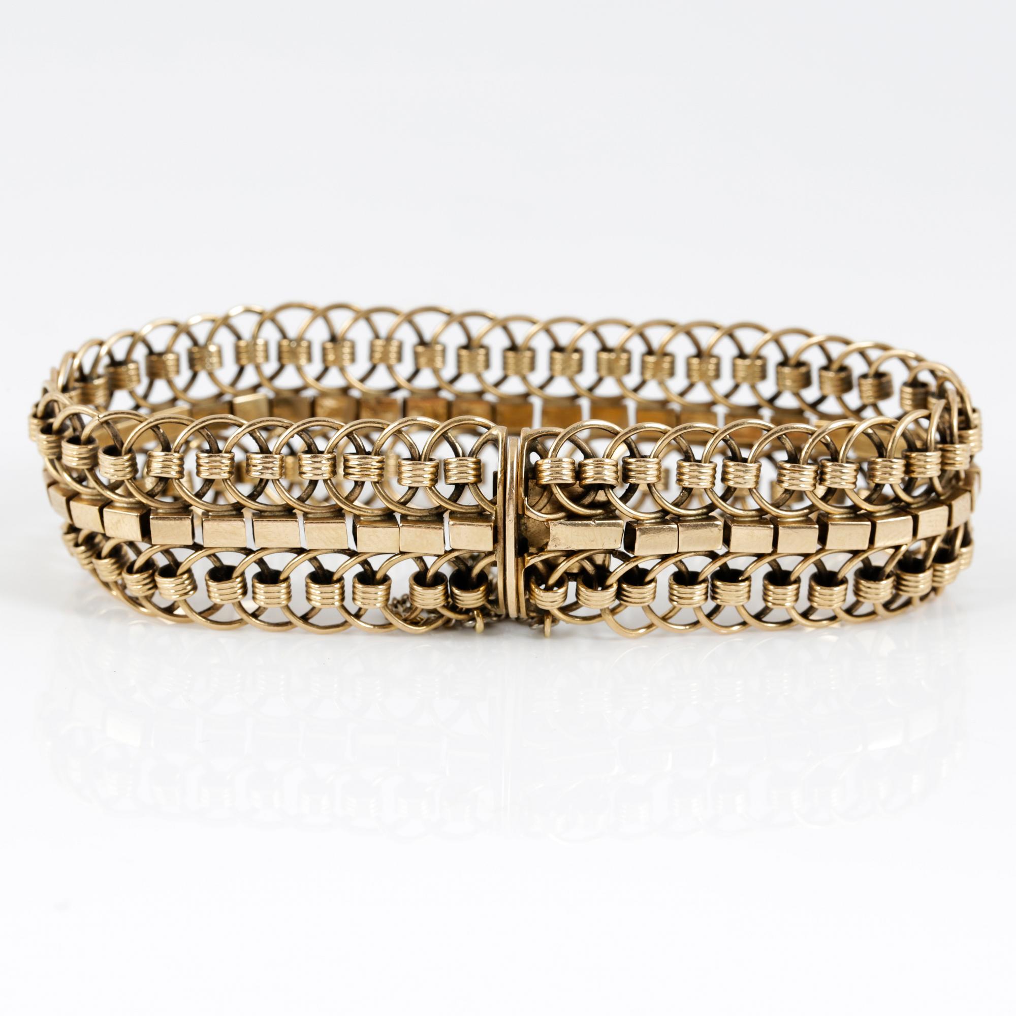 ARMBAND, guld 18K, stämplad karathalt, 1900-tal. Vikt ca 30,5 gram.