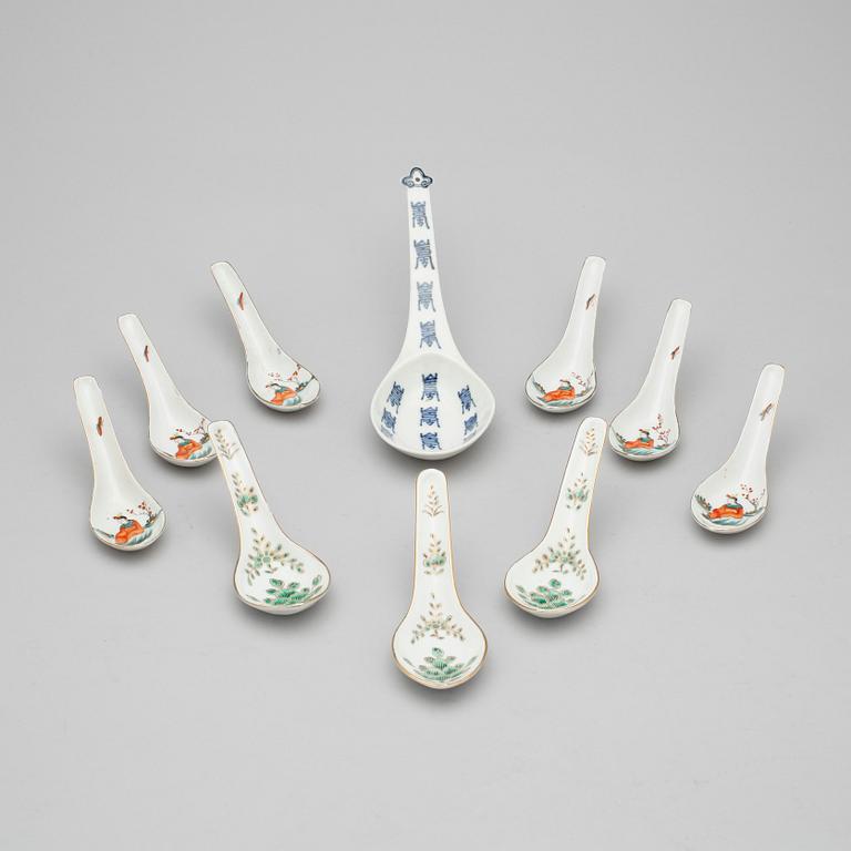 SKEDAR, 6+3+1 st, porslin Kina, 1900-tal.