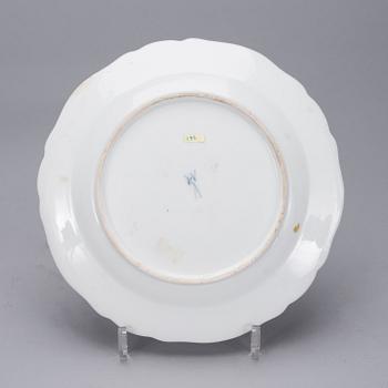 TALLRIK, porslin, Meissen, 1700-tal.