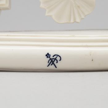 A porcelain mantle clock from Dressel, Kister & Co, Passau, Germany, first half of the 20th Century.