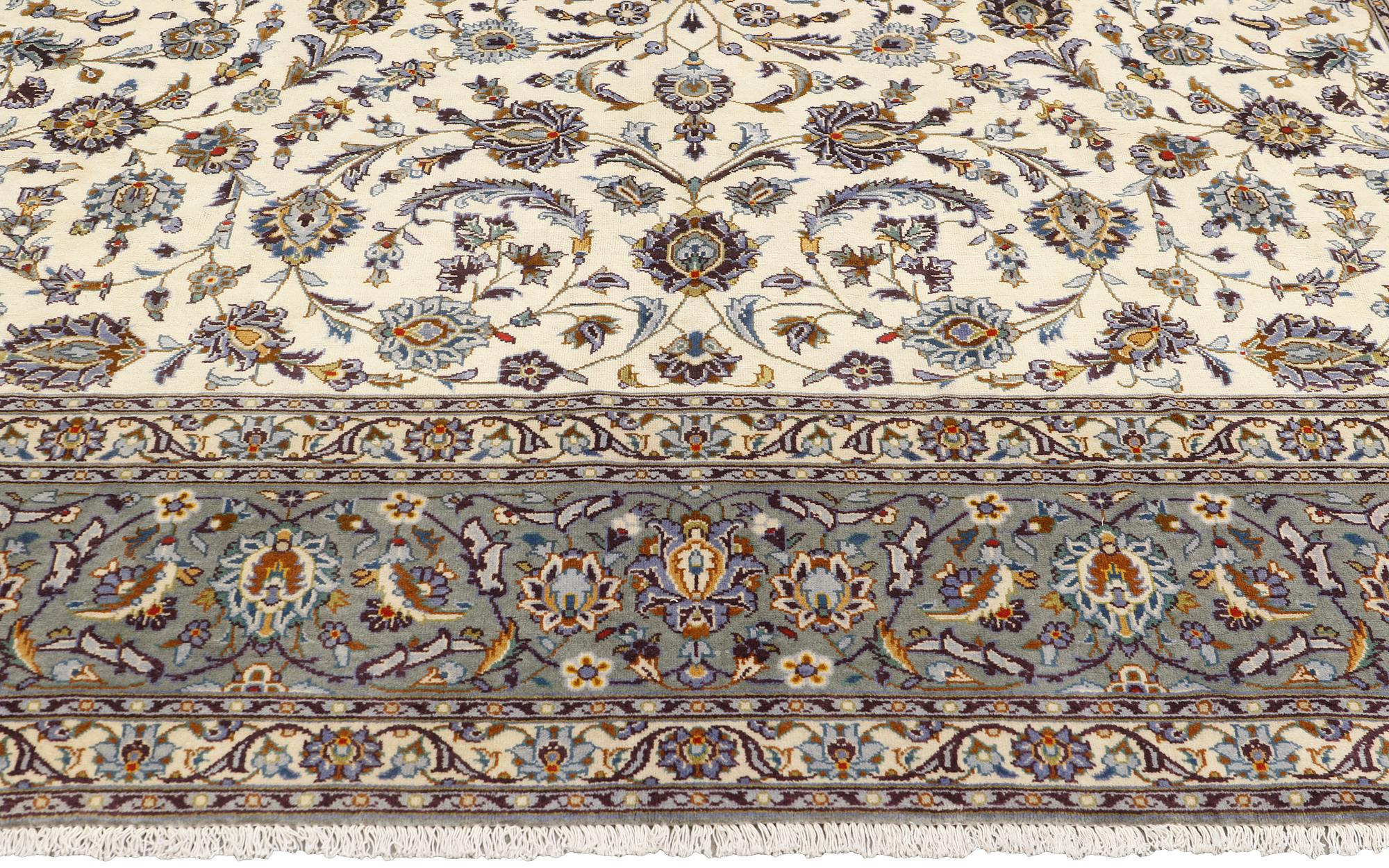 A Kashan carpet, approx. 403 x 300 cm.