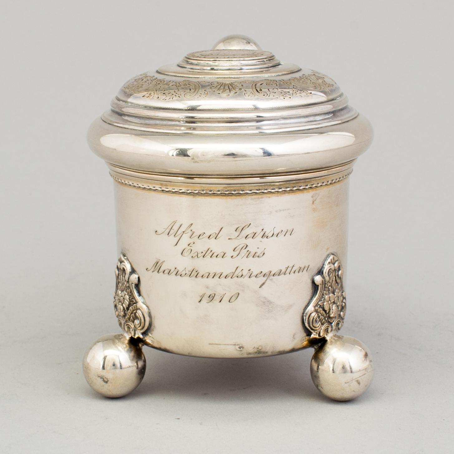 A 20th century parcel-gilt miniature tankard, mark of B Hertz AB, Stockholm 1910.