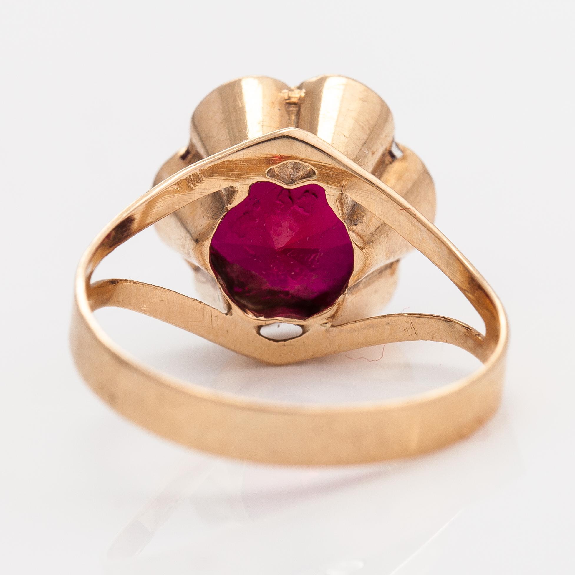 A 14K gold ring with a synthetic ruby. Kultamylly, Turku 1974.