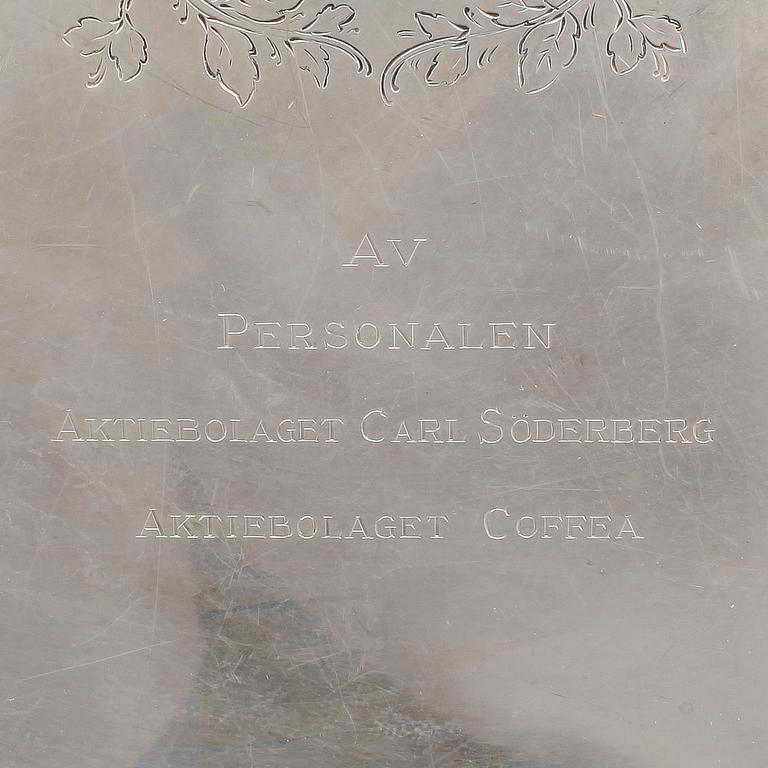 FAT, silver, rokokostil, svenska importstämplar, tidigt 1900-tal. Vikt 1329 cm.