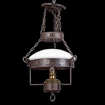 FOTOGENLAMPA, smidesjärn, nationalromantisk stil, omkring sekelskiftet år 1900.