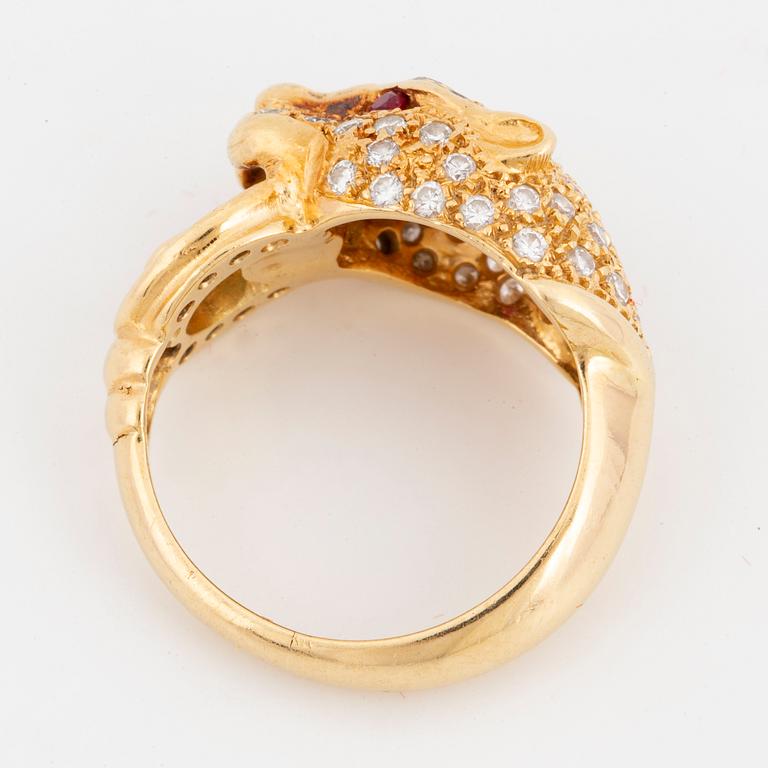 18K gold brilliant-cut diamond, ruby and emerald tiger ring.