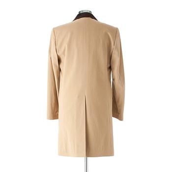 PARK HOUSE, a beige cotton coat.