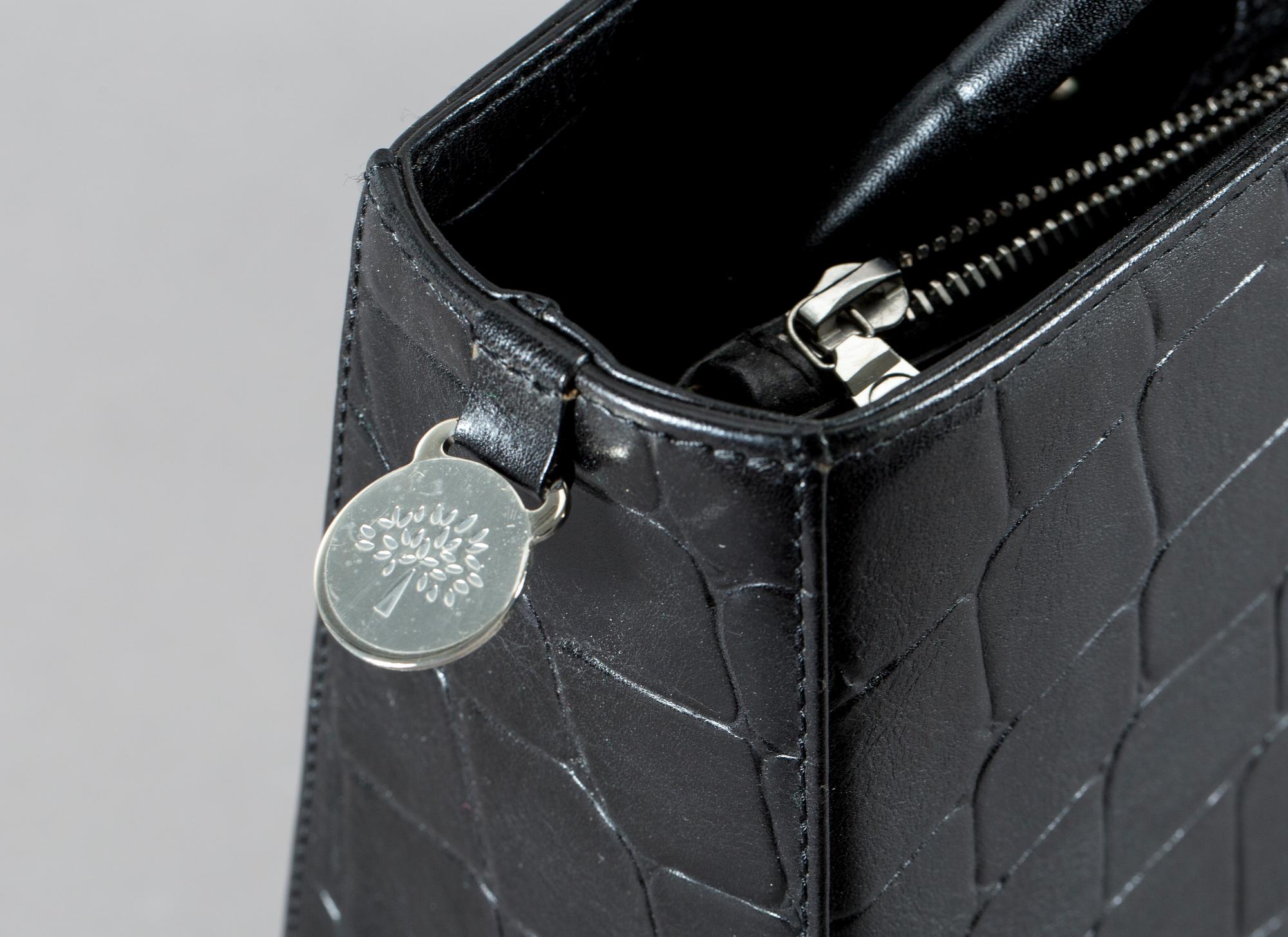 VÄSKA/PORTFÖLJ samt PLÅNBOK, Mulberry, England.