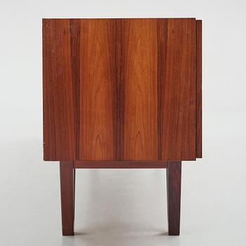 Ib Kofod Larsen, sideboard, modell "501" ur "Ib 500"-serien, Seffle Möbelfabrik 1960-tal.