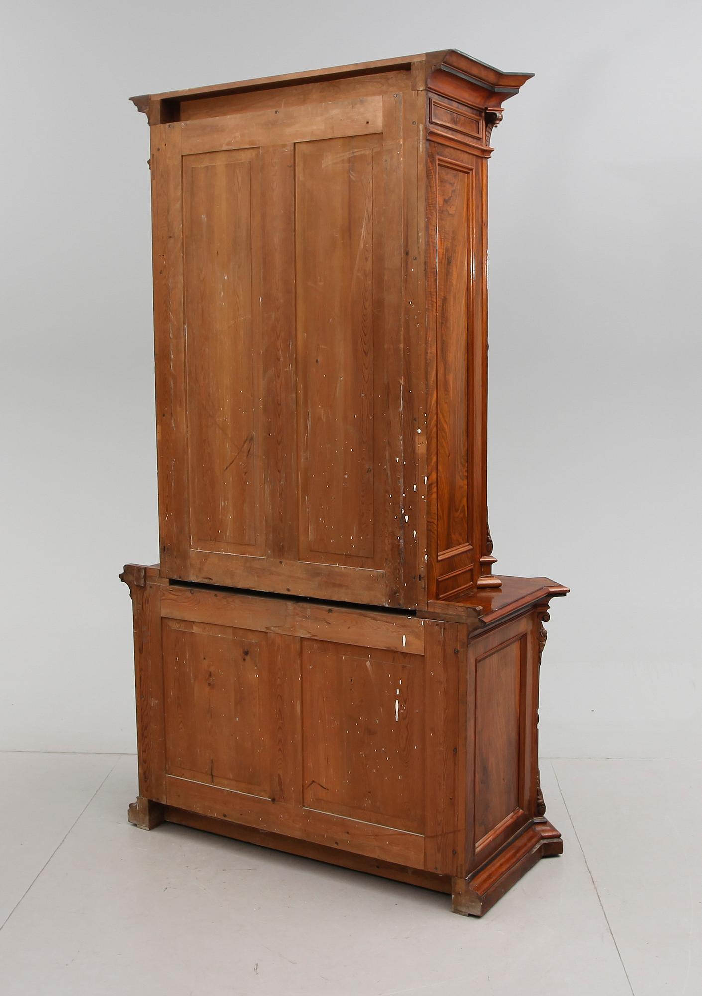 BOKSKÅP, 1800-talets andra hälft.