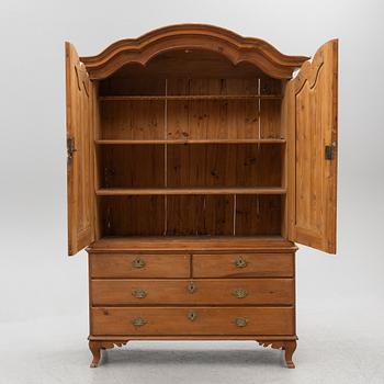 An 18th two-part pine century cabinet.